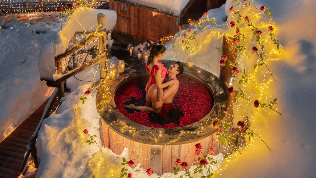 Winter Night Hot Tub in Love 