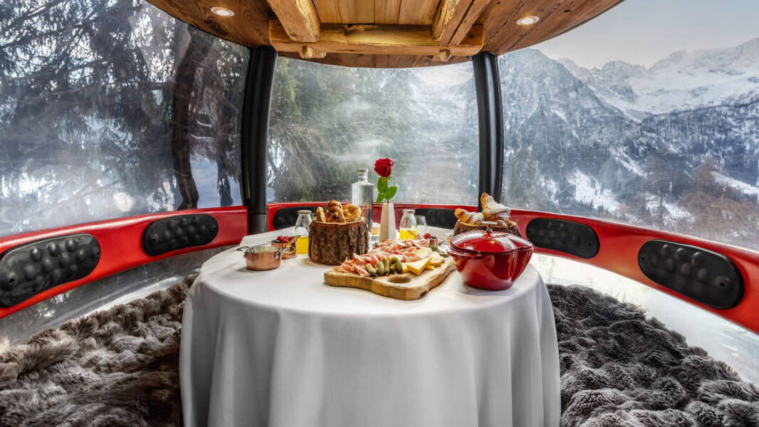 EXCLUSIVE GONDOLA BREAKFAST
